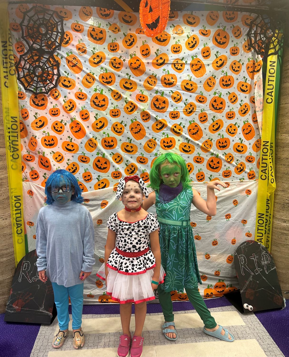 Children on Halloween on Allure of The Seas.