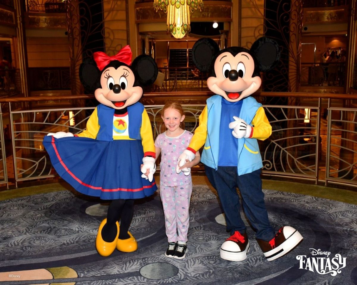 Alternatives to Disney Autograph Books